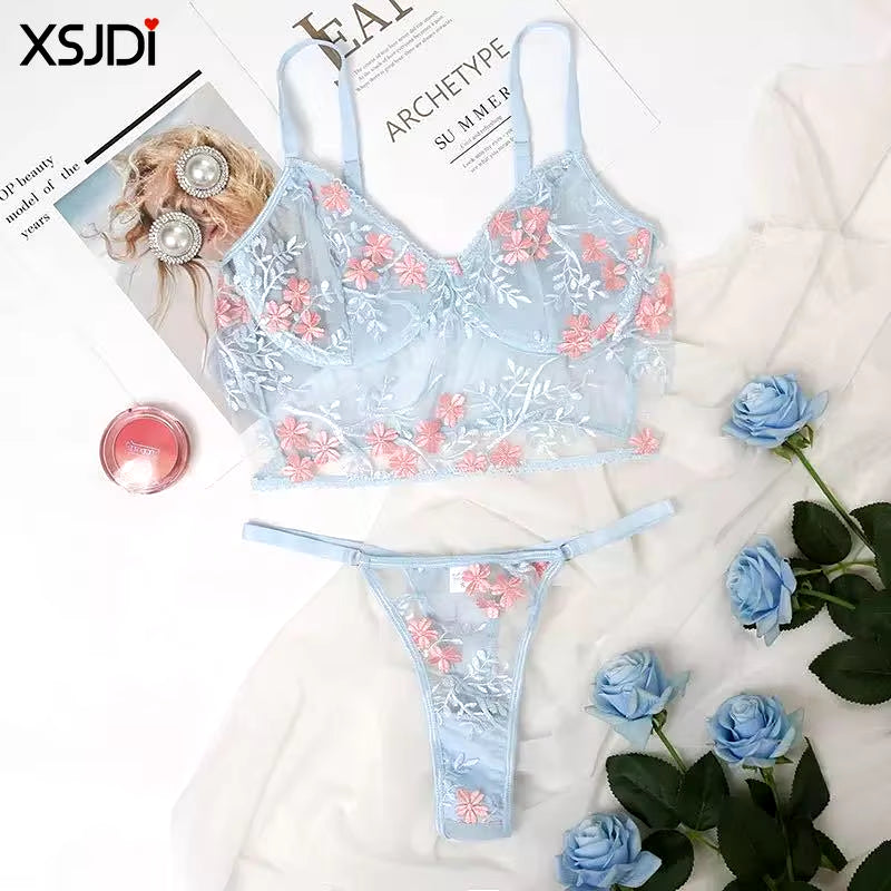 Sexy Lingerie Set Women'S Lace Embroidery Bra Underwear Set See-Through Bra Thong Set Bondage Set Exotic Clothing